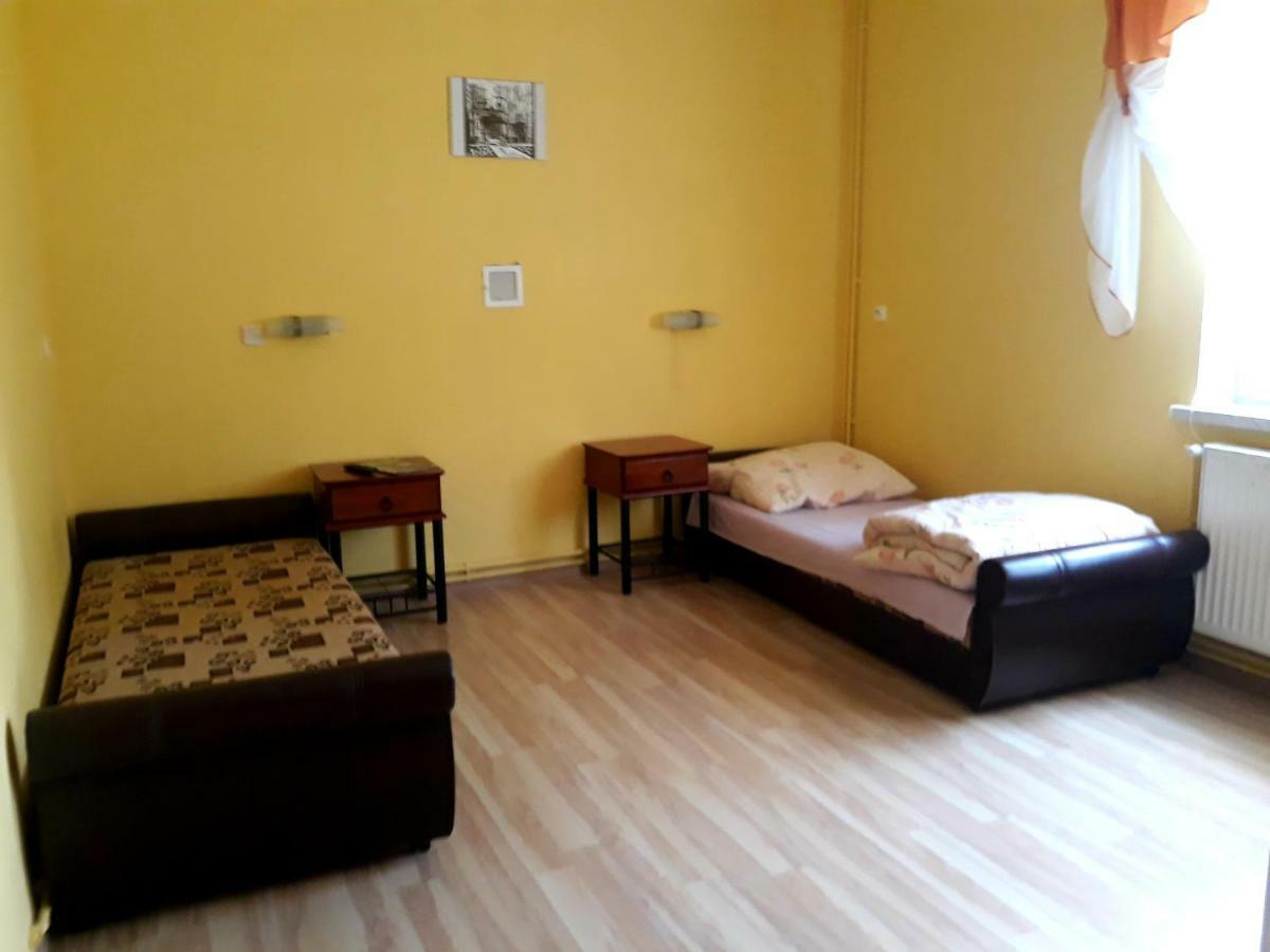 Gospodarstwo Agroturystyczne Pod Lasem Maria Plazio Narol Exterior foto